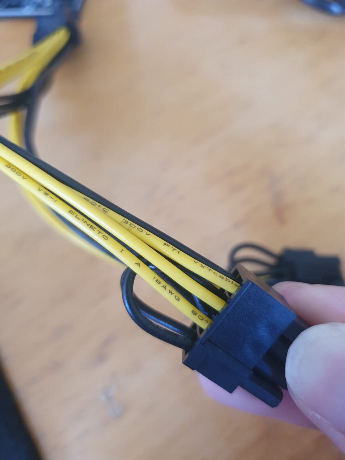 PCIE 8 pin to dual PCIE 8 pin cable 18 AWG - Image 6
