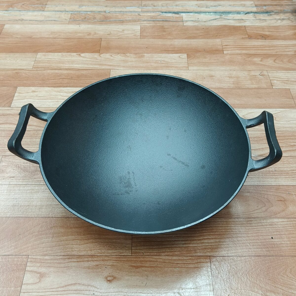 Cast Iron Wok (36cm)