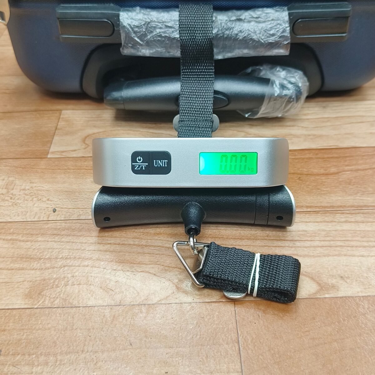 Digital suitcase luggage scale