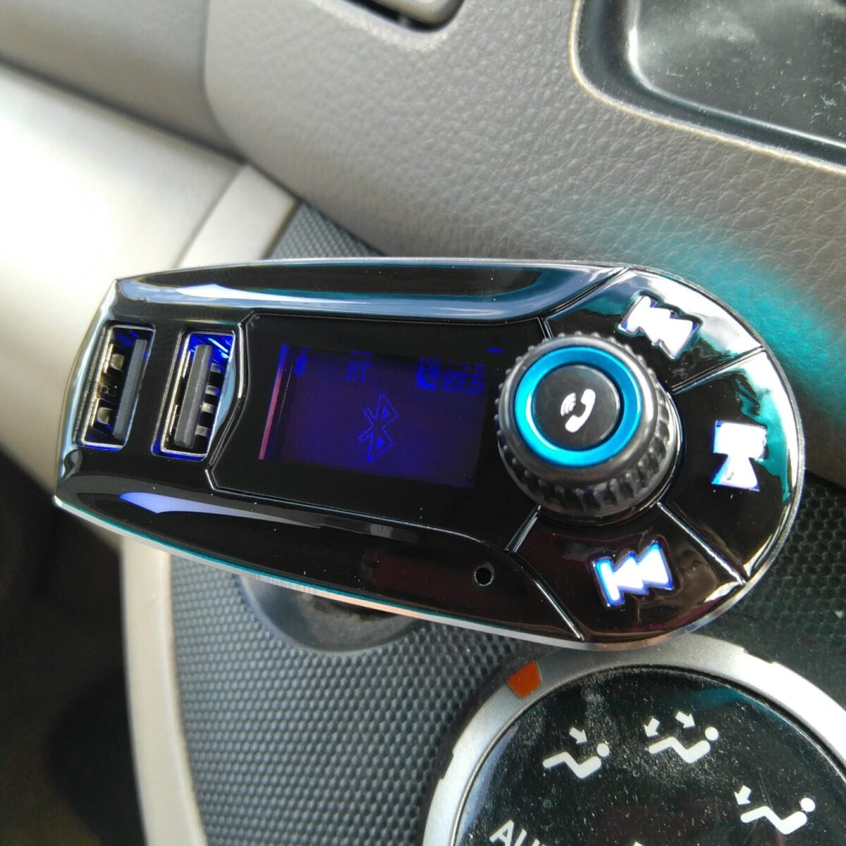 Bluetooth FM Transmitter