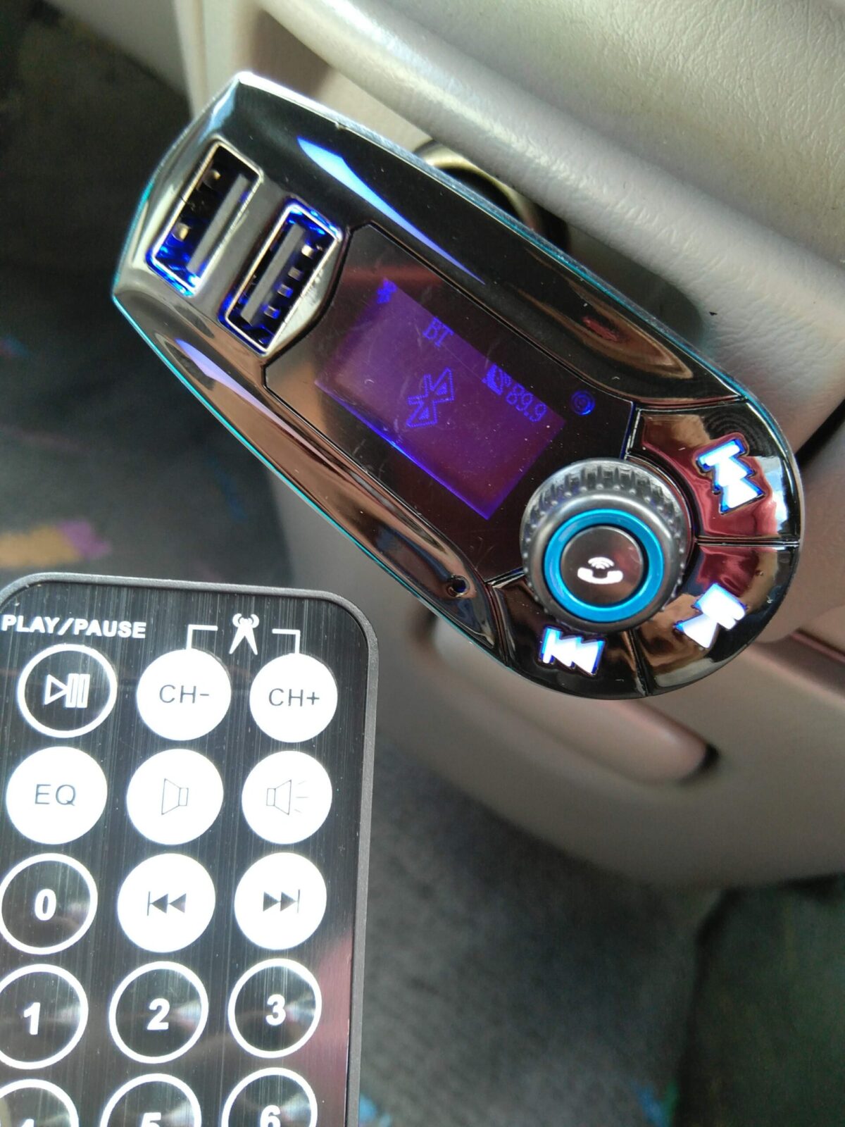 Bluetooth FM Transmitter - Image 4
