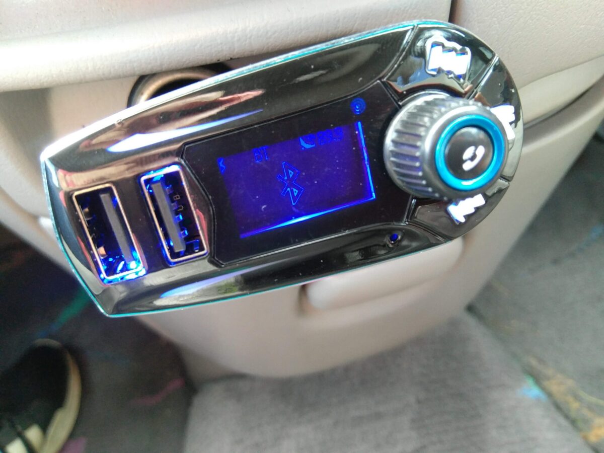Bluetooth FM Transmitter - Image 5