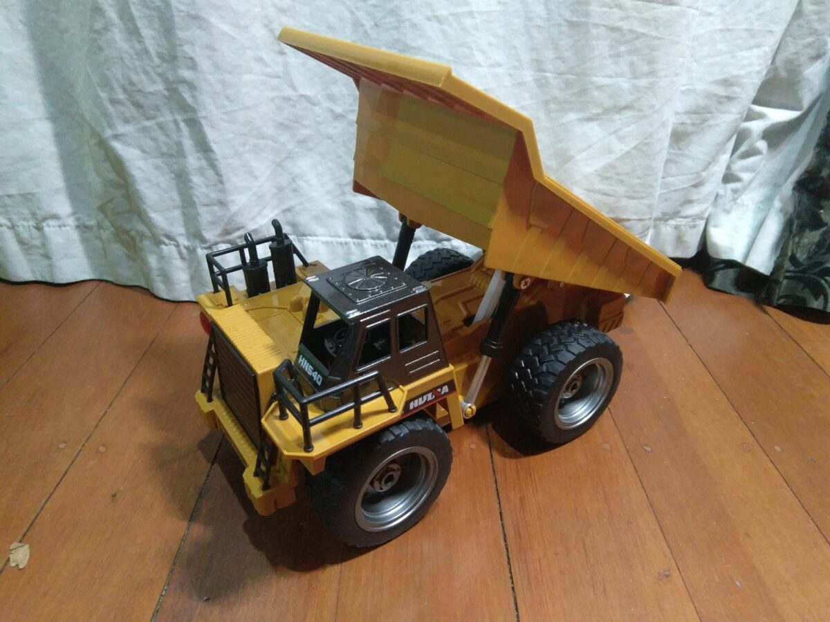 Dump truck - Image 4