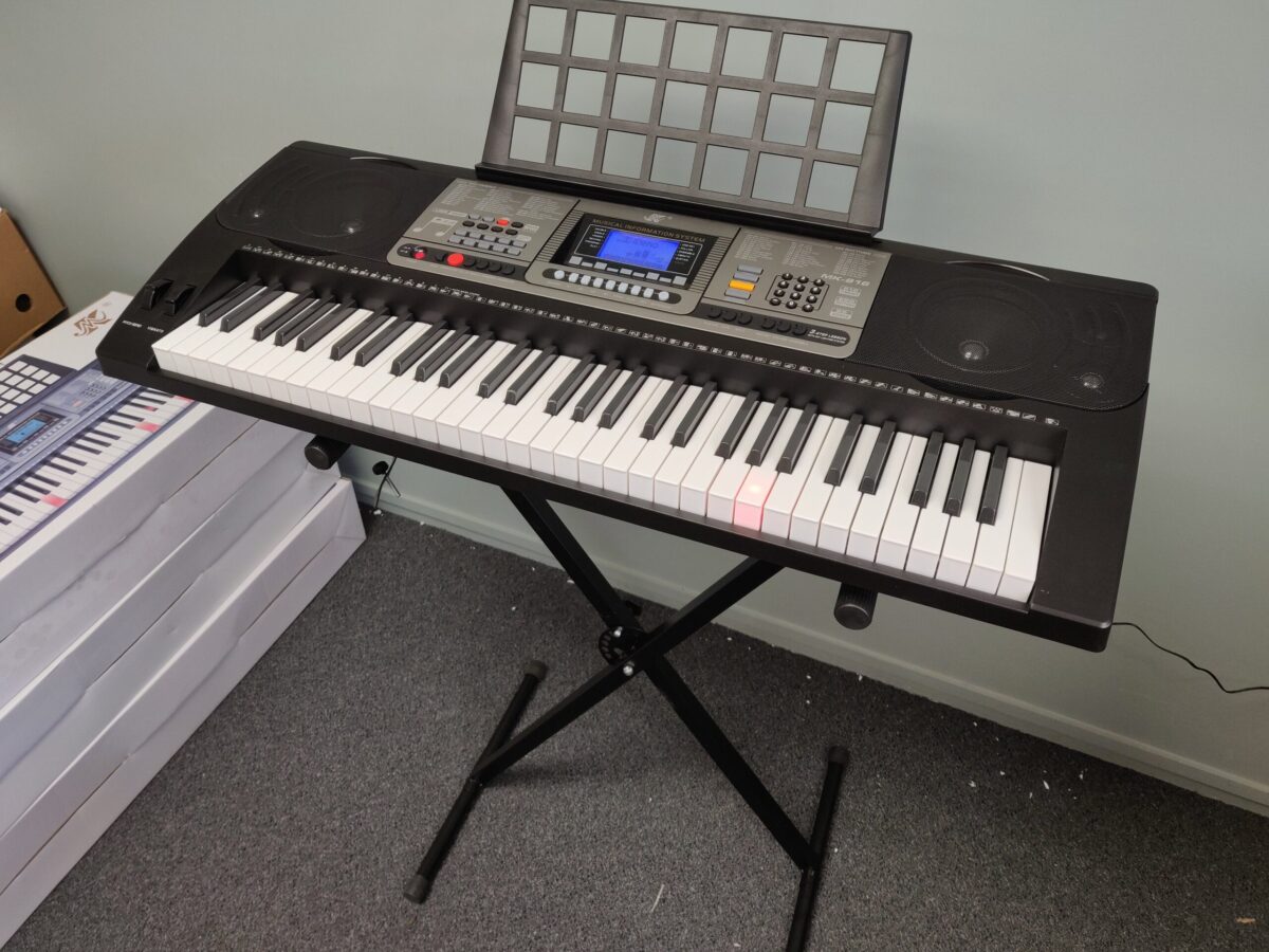 Keyboard Piano 61 Keys + Light + Touch sense - Image 4