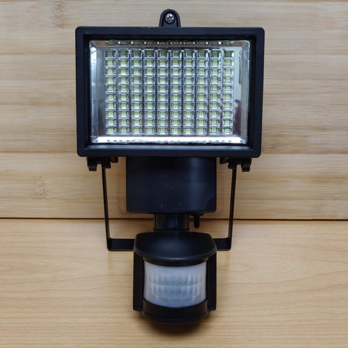 120 LEDs solar light with solar panel - Image 3