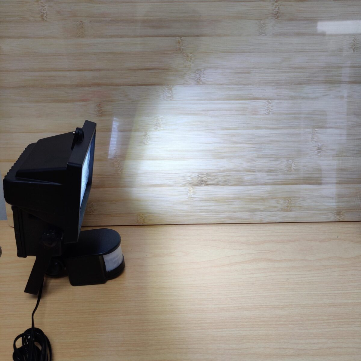 120 LEDs solar light with solar panel - Image 11