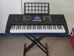 Keyboard Piano 61 Keys +Touch Sense + Vibrato