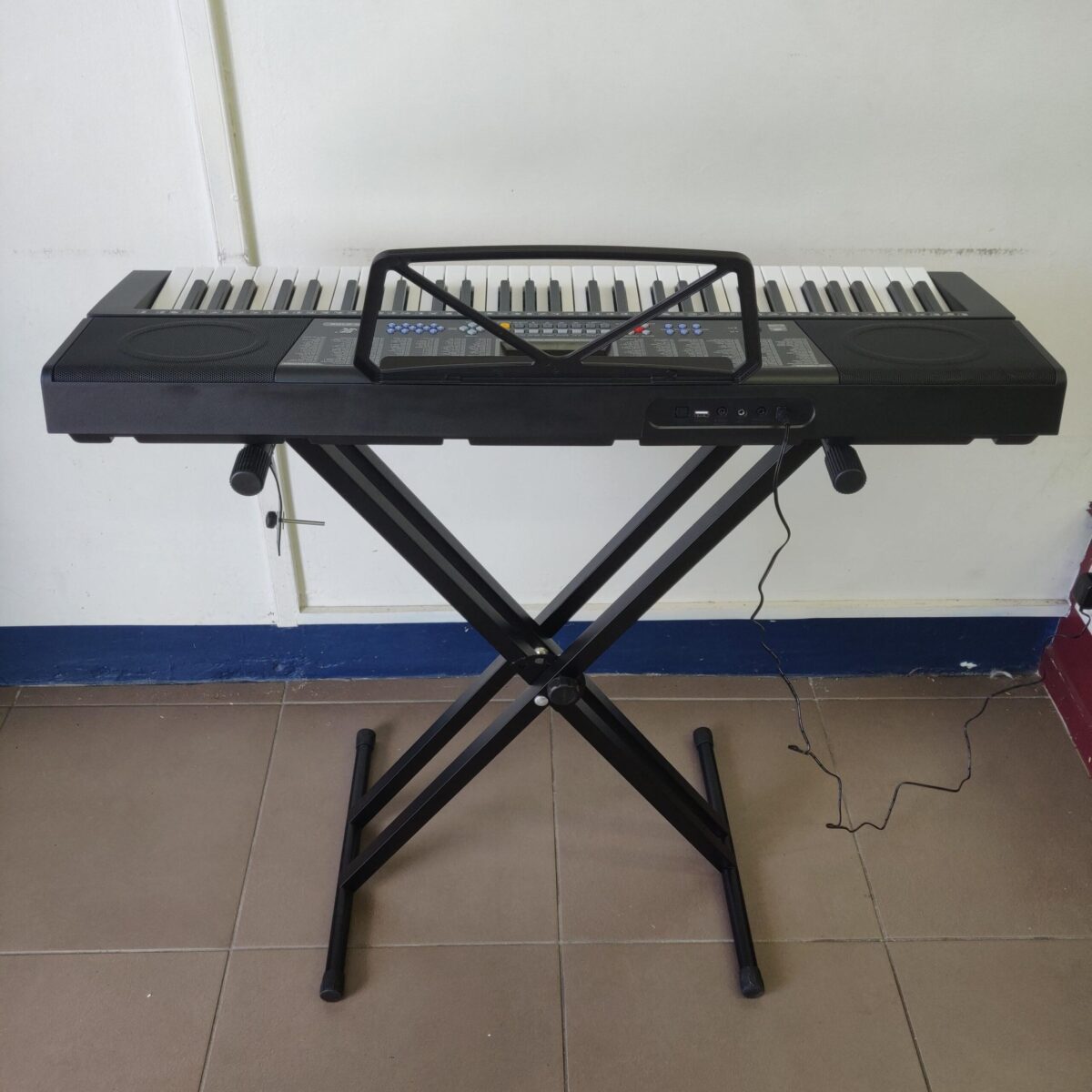 Keyboard Piano 61 Keys + Lights - Image 3
