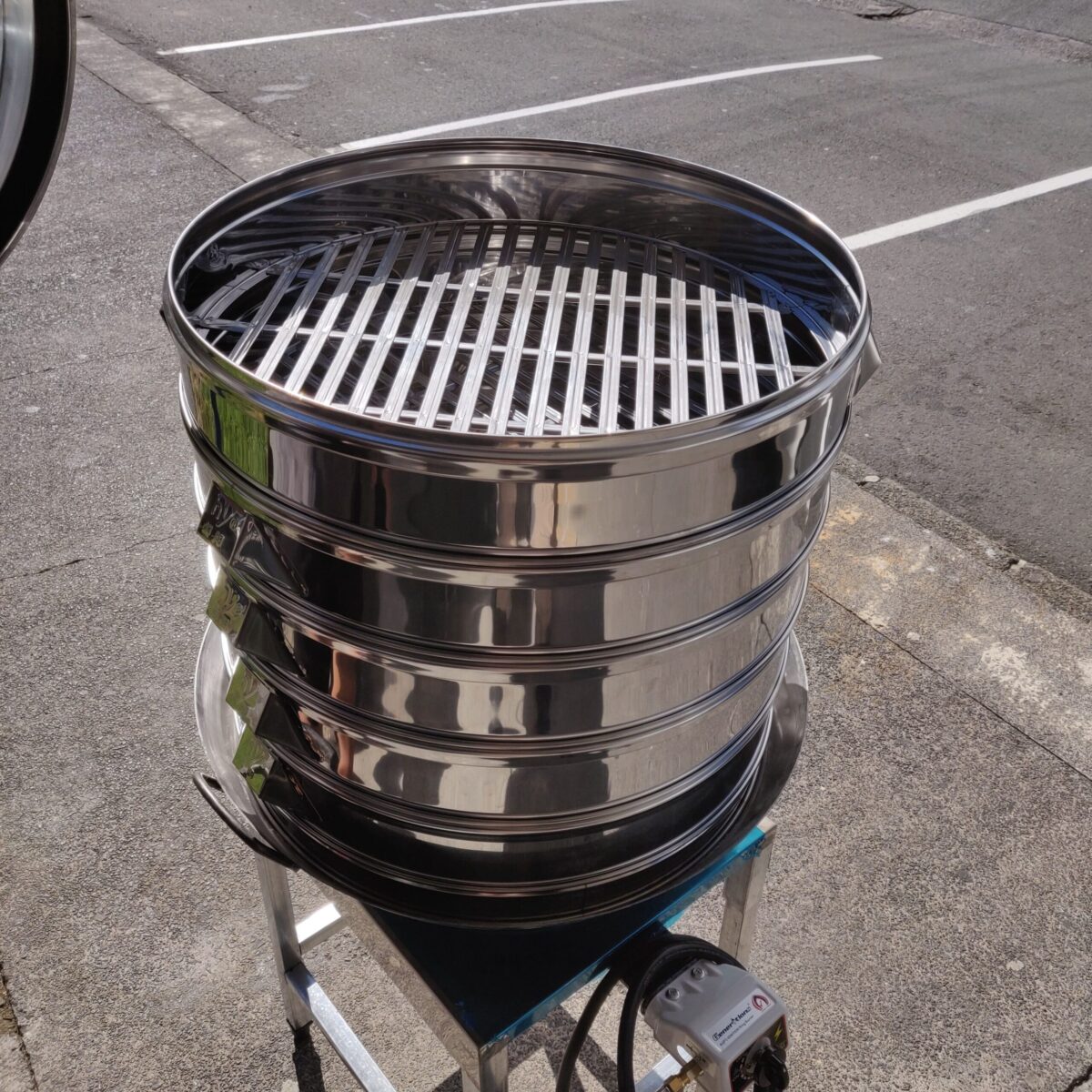 5 Tier Steamer Hangi Cooker with Wok base (47cm)