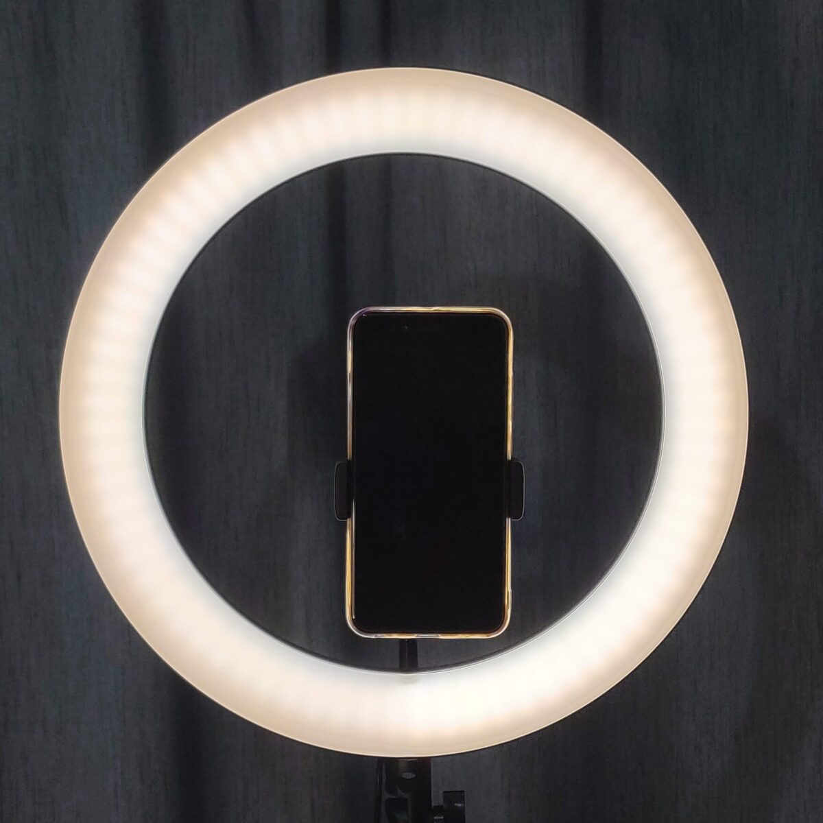 Ring light with tripod stand - Image 9
