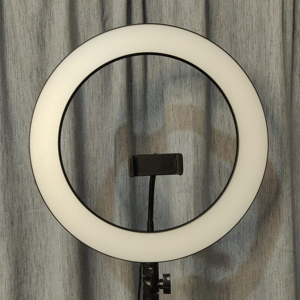 Ring light with tripod stand - Image 3