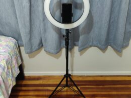 Ring light with tripod stand