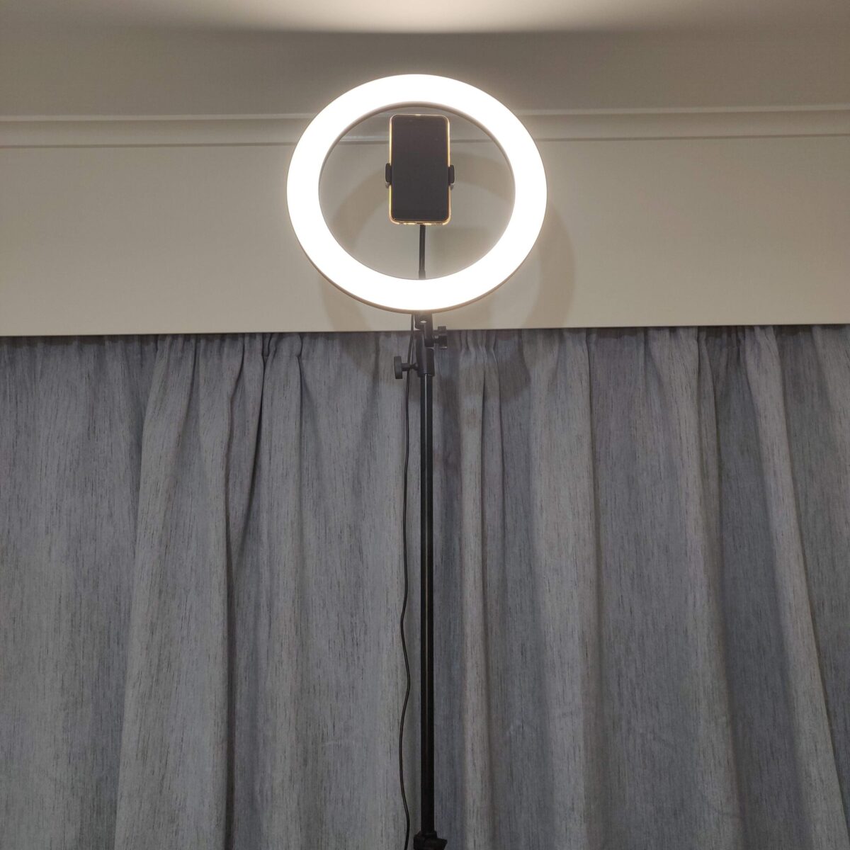 Ring light with tripod stand - Image 7