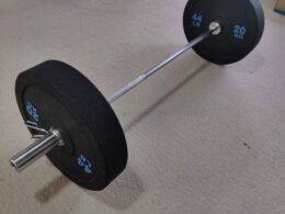 Rubber plate (4 x 20kg) + 1.5m Barbell