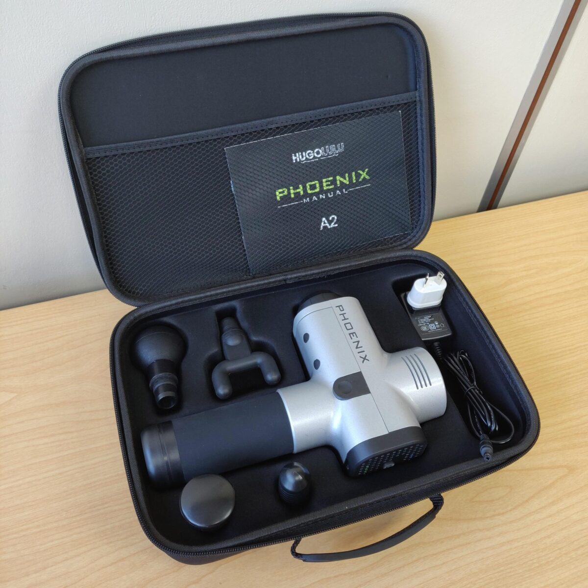 Massage Gun Phoenix Silver + Case - Image 4