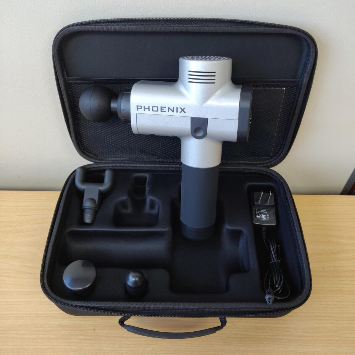 Massage Gun Phoenix Silver + Case - Image 6
