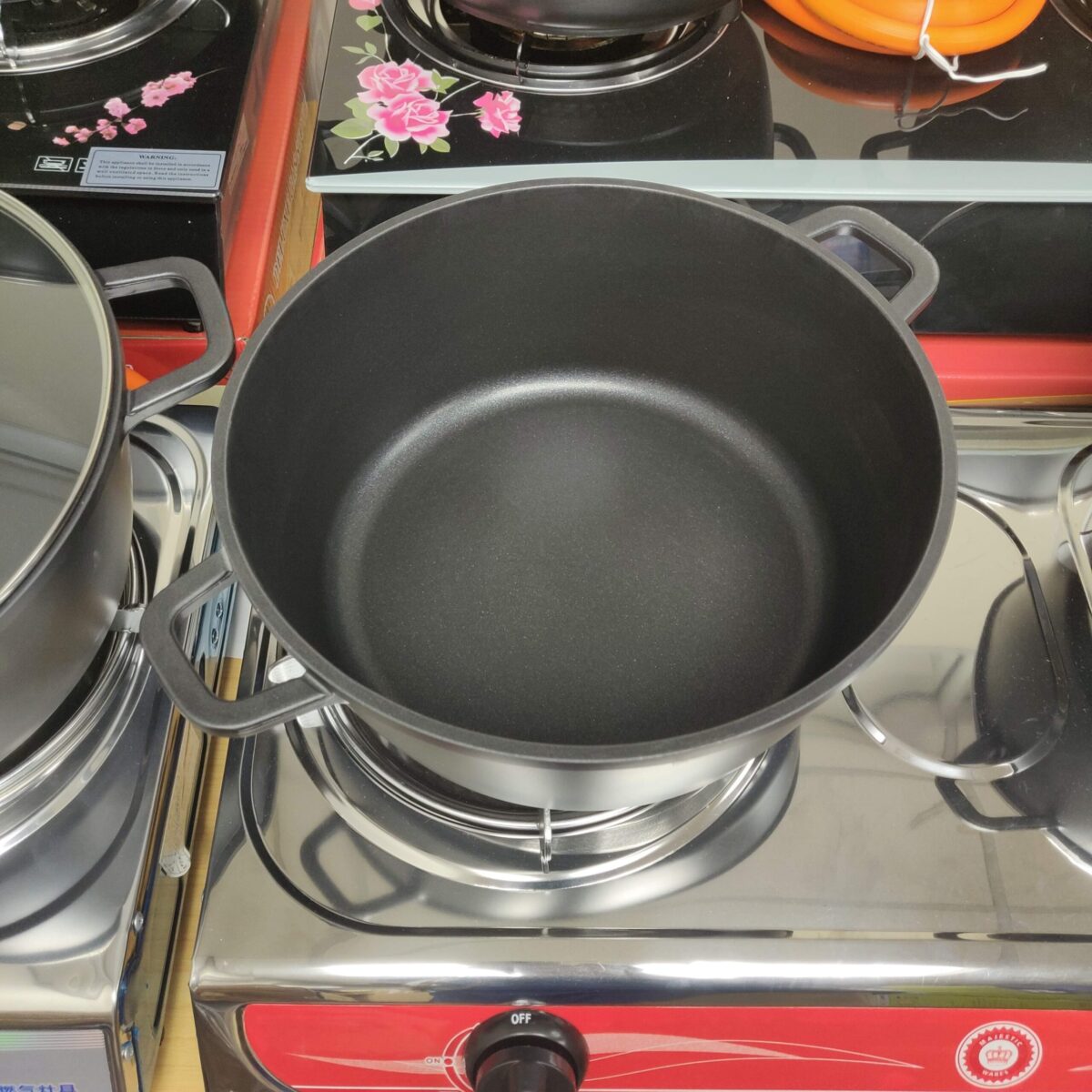 Aluminium Pot (28cm) - Image 4