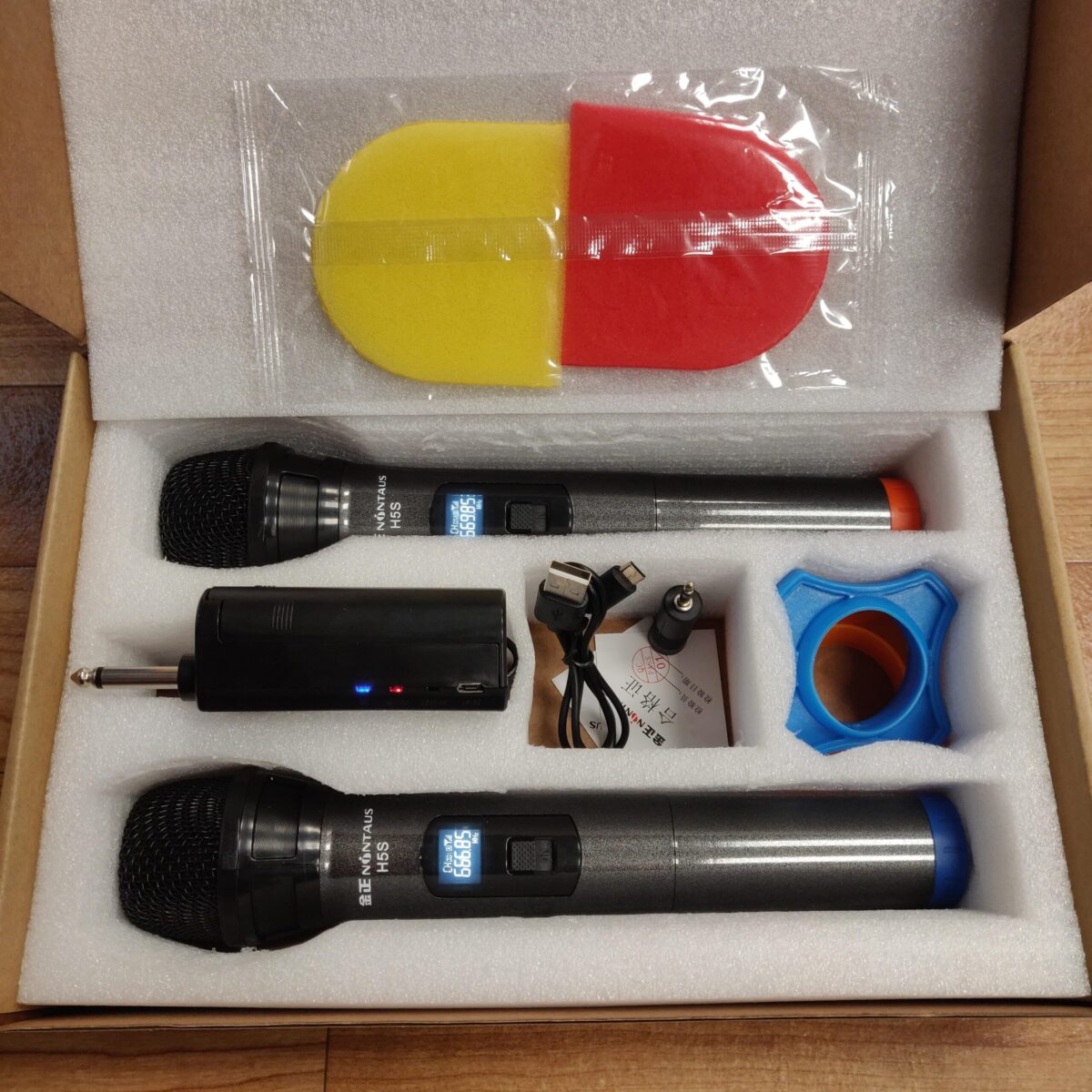 Rechargeable Dual Wireless microphone - Image 3