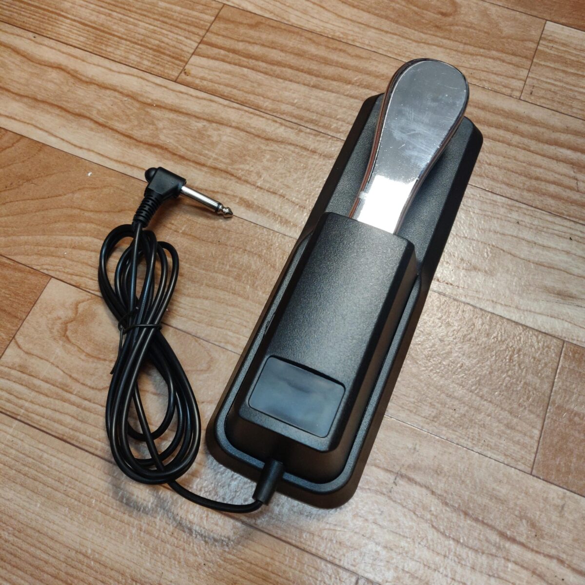 Piano Sustain Pedal for keyboards