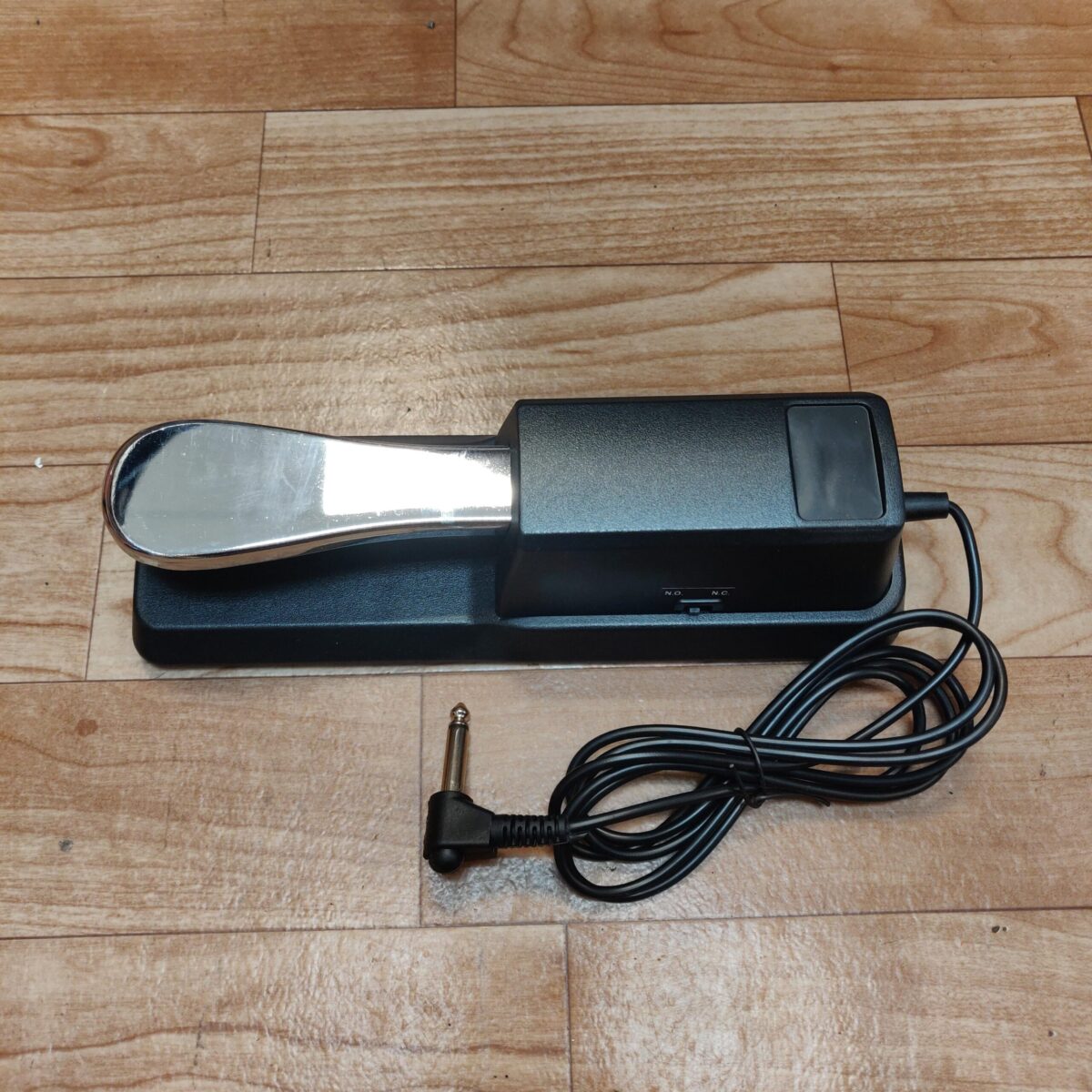 Piano Sustain Pedal for keyboards - Image 11