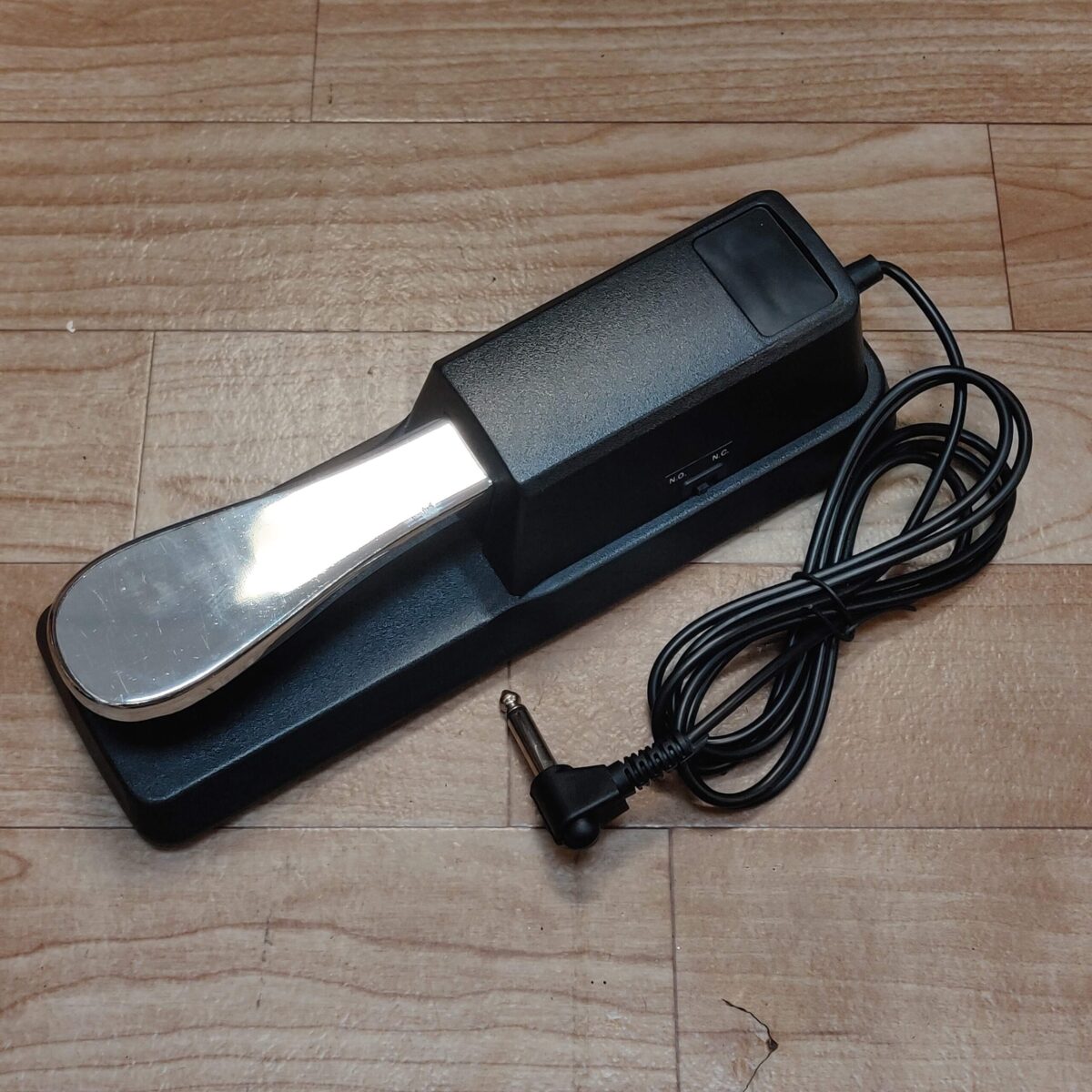 Piano Sustain Pedal for keyboards - Image 13