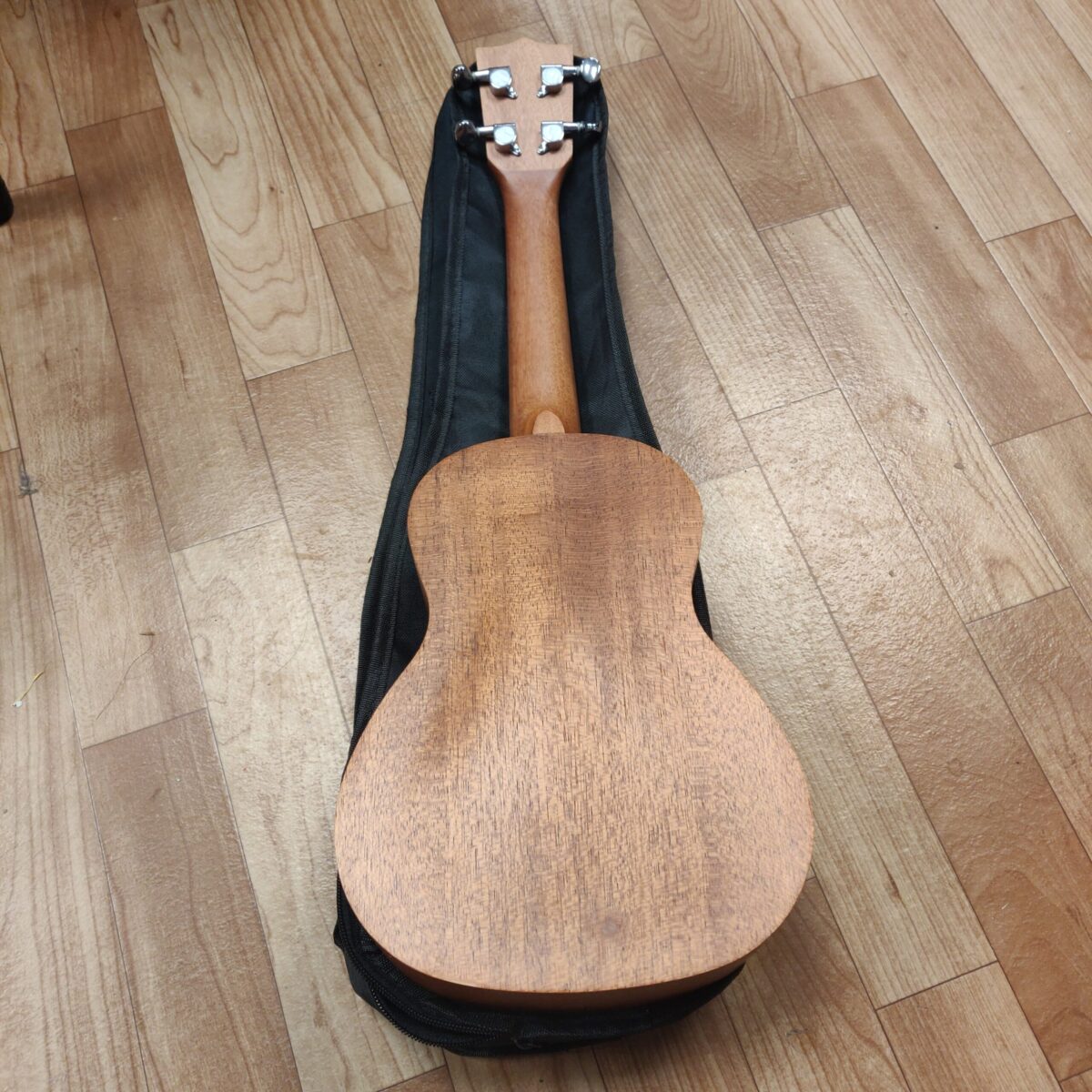 Ukulele (21 inch) full size - Image 9