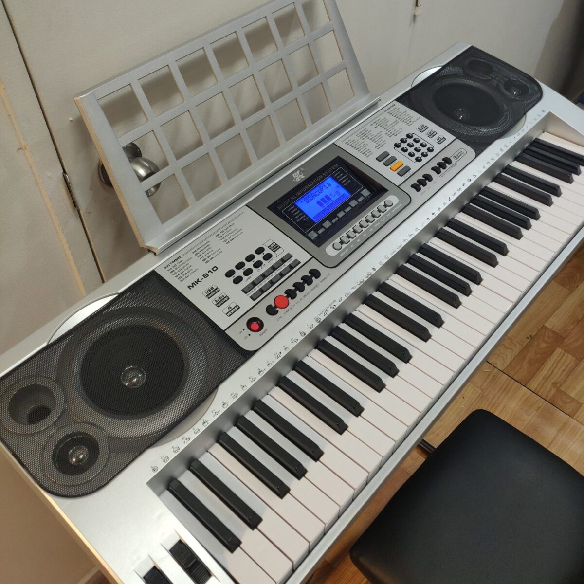 Keyboard Piano 61 Keys with Vibrato - Image 5