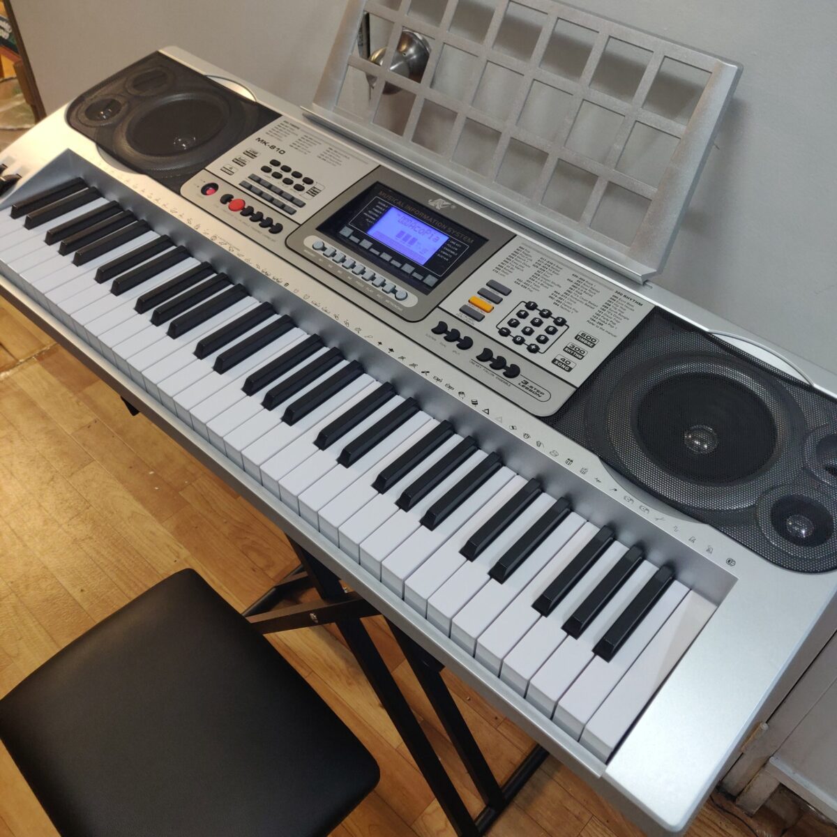 Keyboard Piano 61 Keys with Vibrato - Image 6