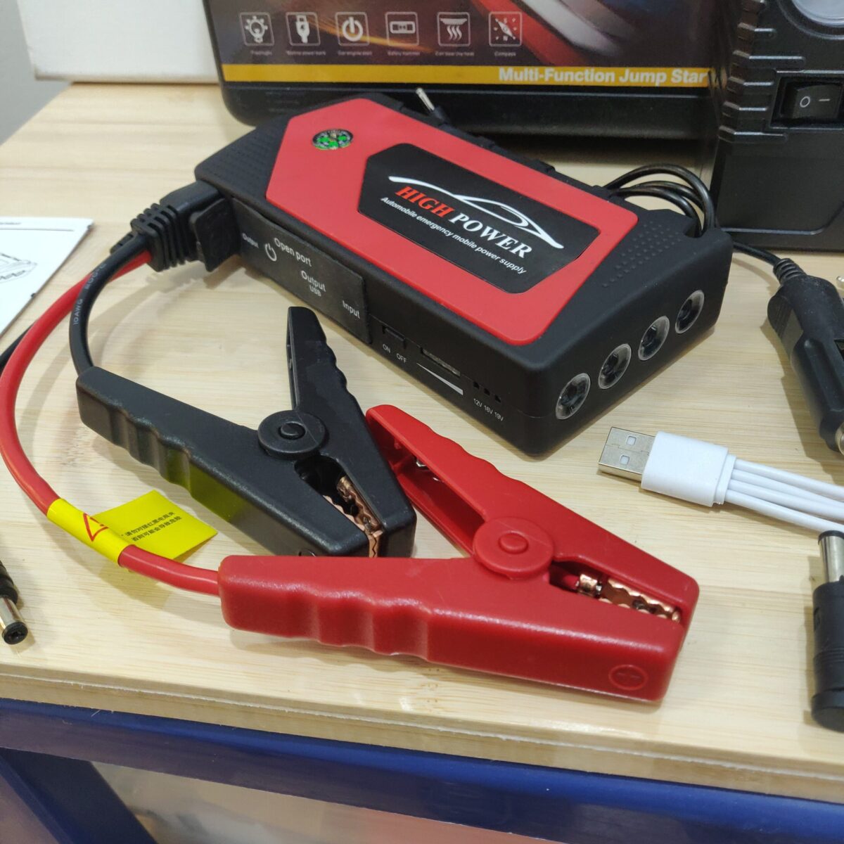 Car Battery Jump Starter Powerbank with Air Compressor - Image 6