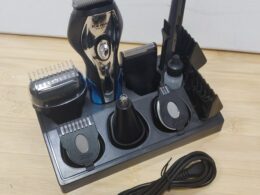 Hair clippers with shaver and trimmer