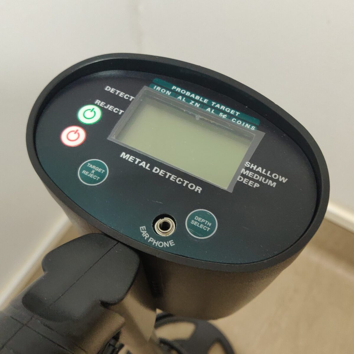 Metal Detector - Image 2