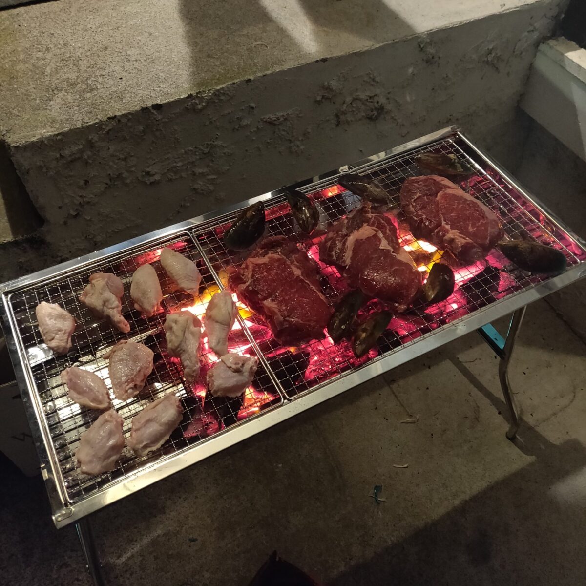 BBQ Charcoal Grill - Image 5