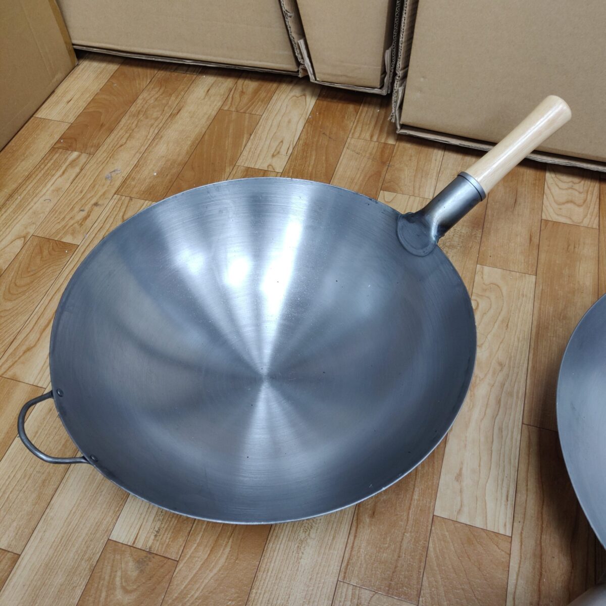 Iron wok with handle 32cm, 4L - Image 5