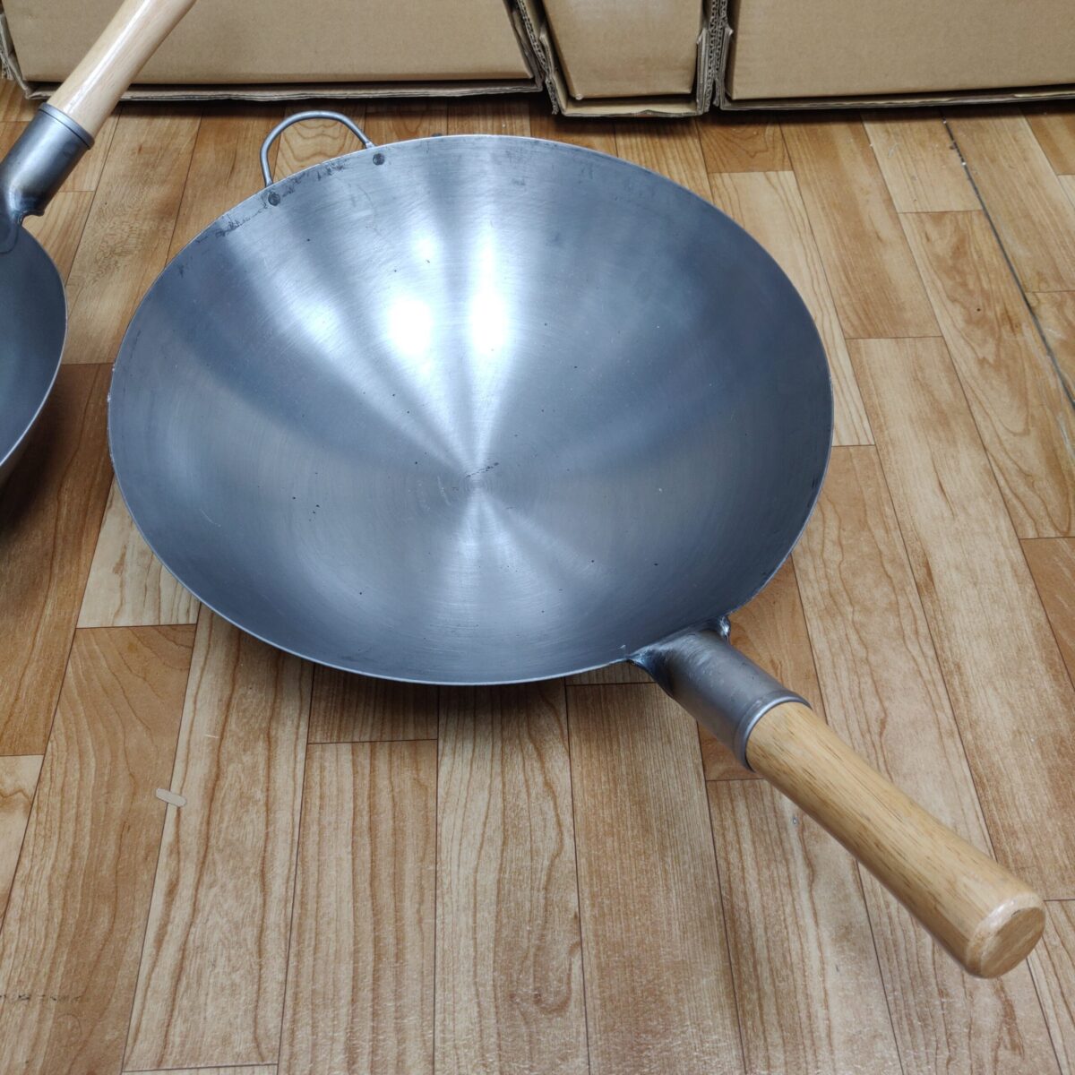 Iron wok with handle 32cm, 4L - Image 6