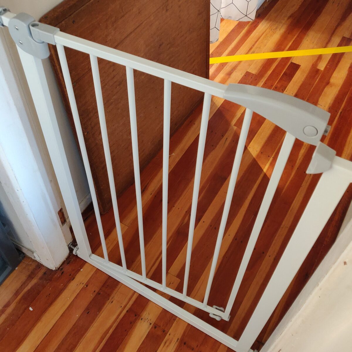 Baby gate (900mm) - Image 2