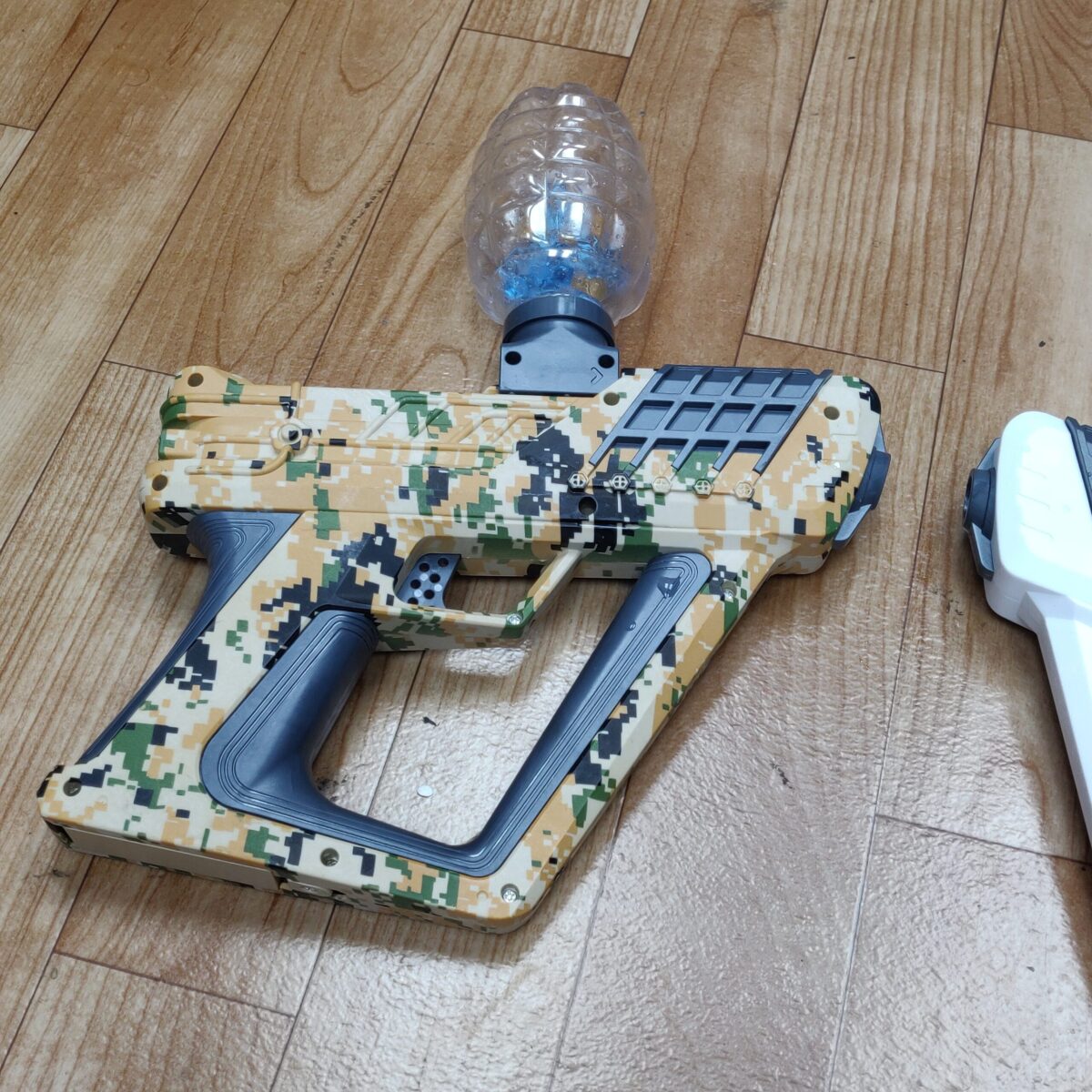 Gel Blaster Toy Gun - Image 3