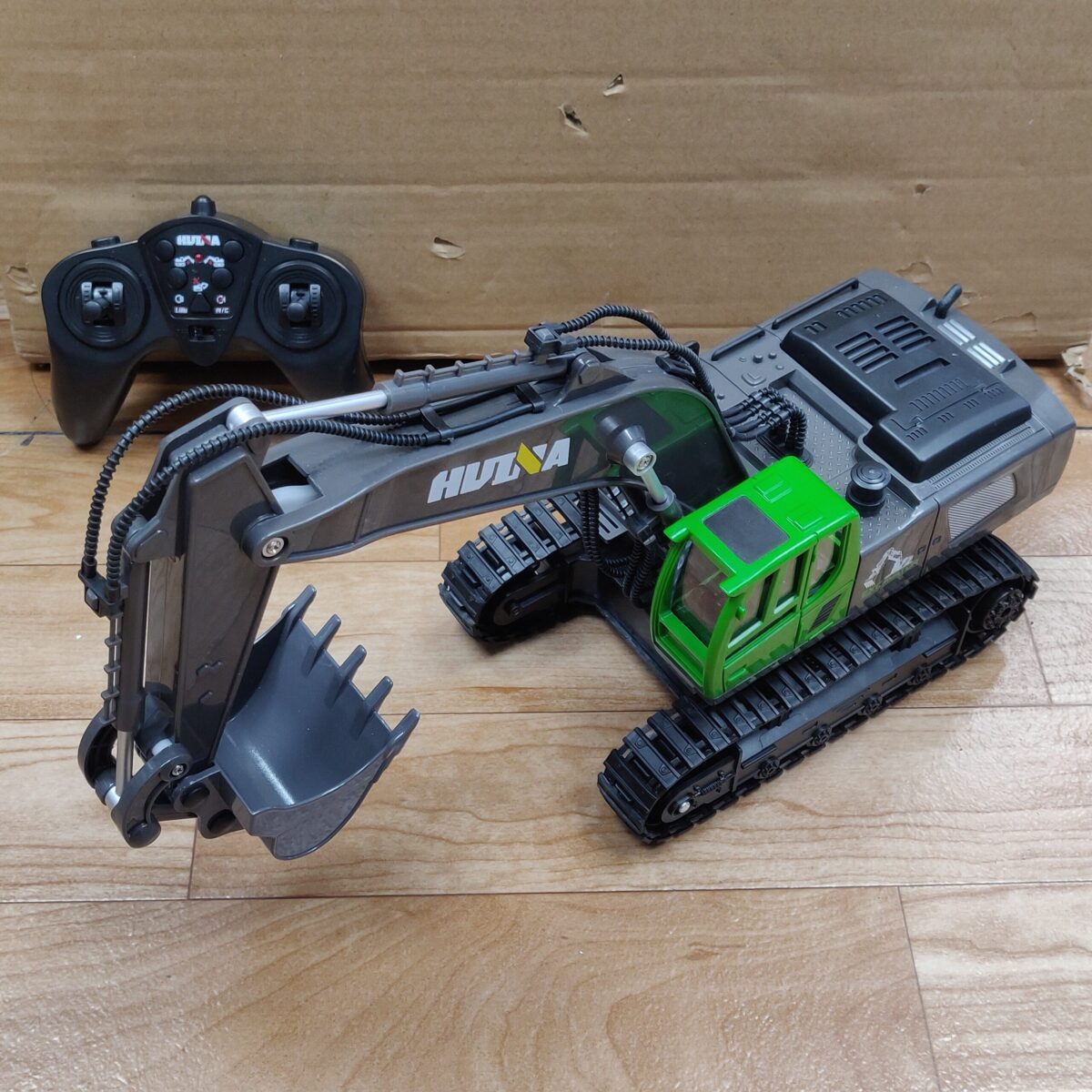 Remote control Digger - Image 6