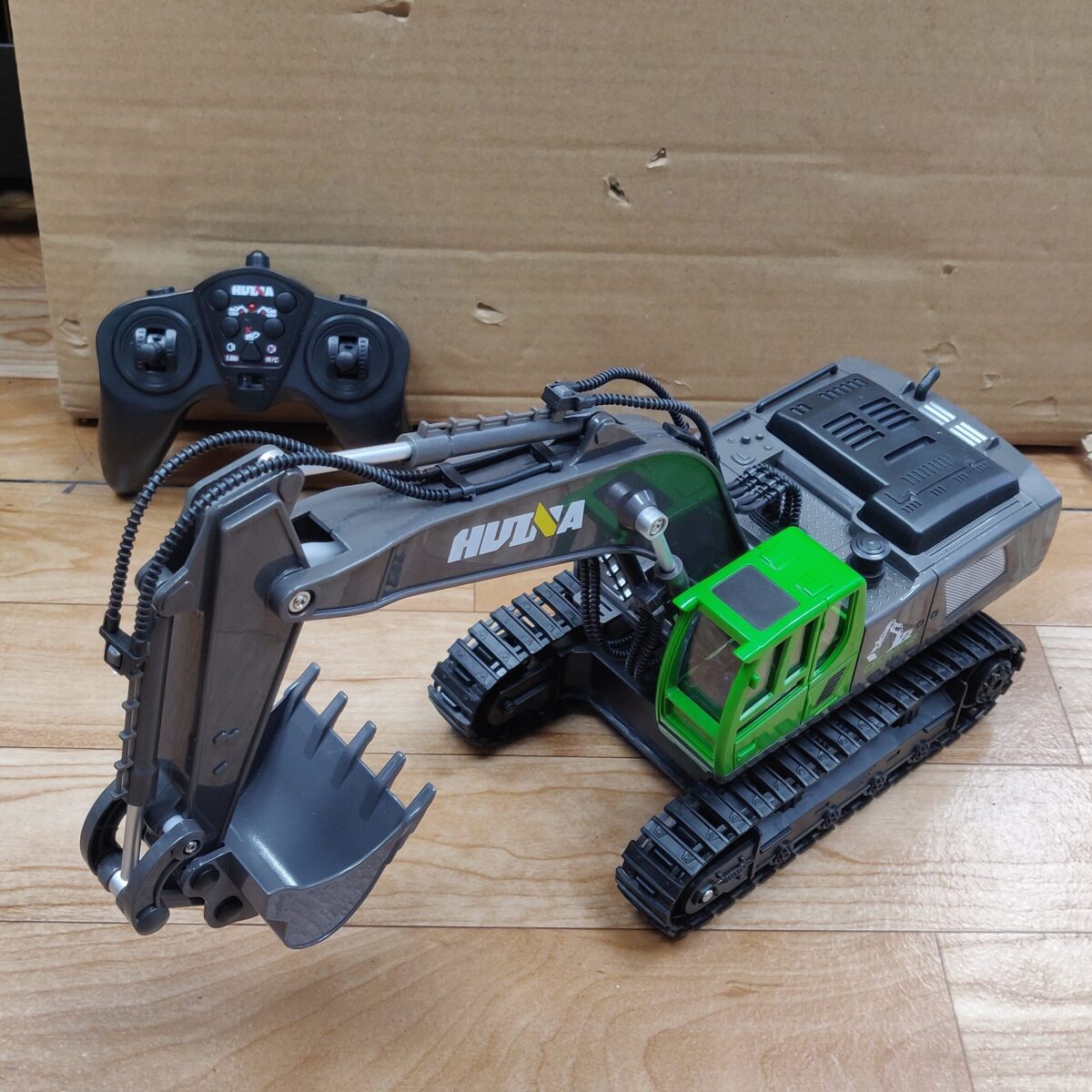 Remote control Digger - Image 7