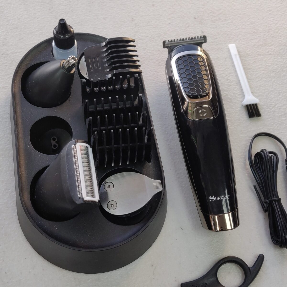 All-in-one hair trimmer grooming kit - Image 3