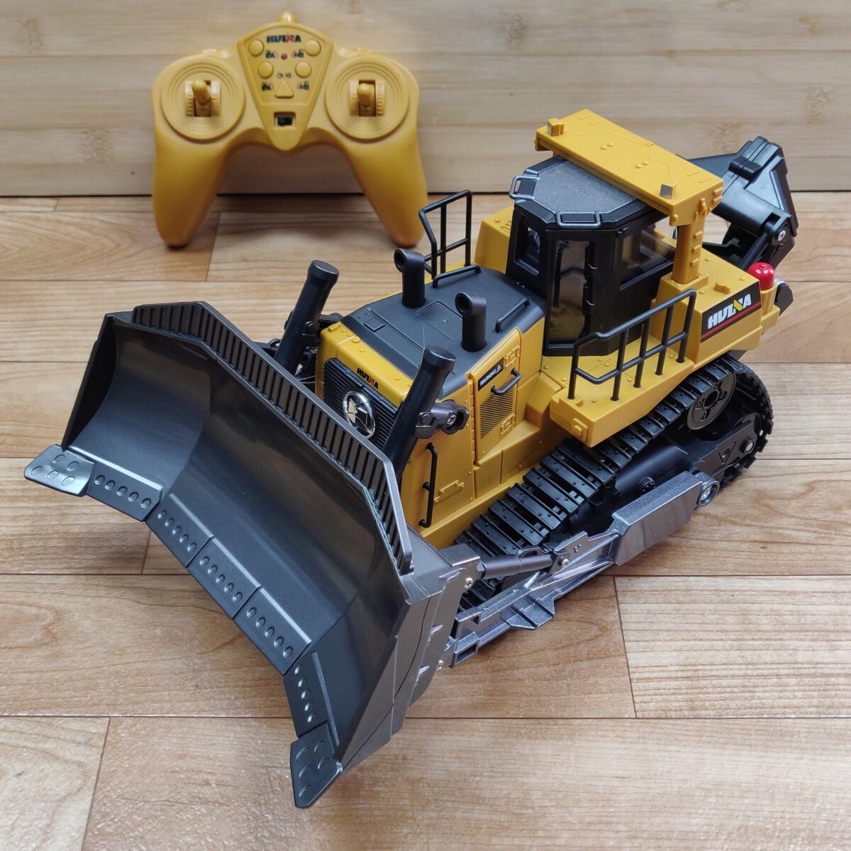 Remote control Bulldozer - Image 7