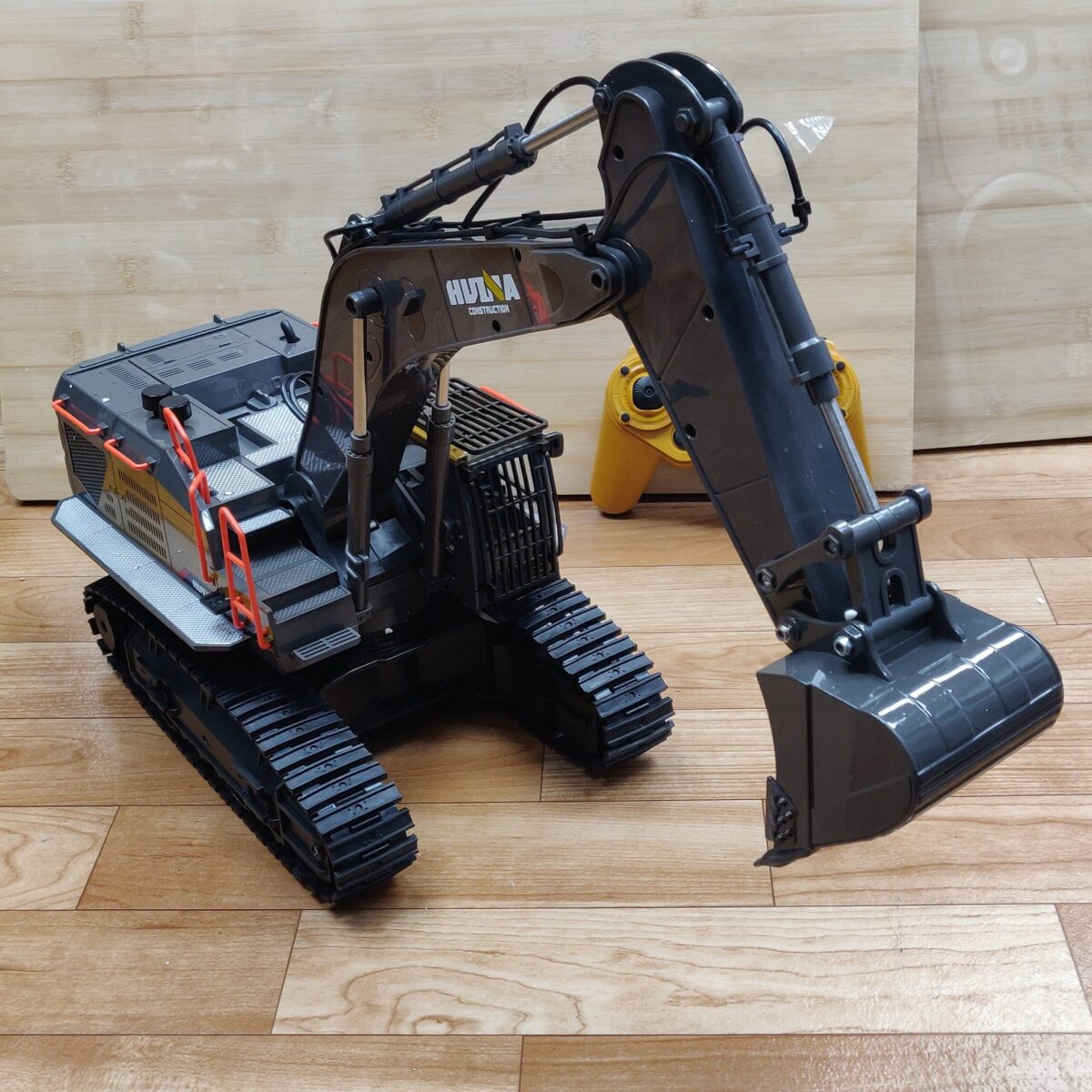Large RC digger toy