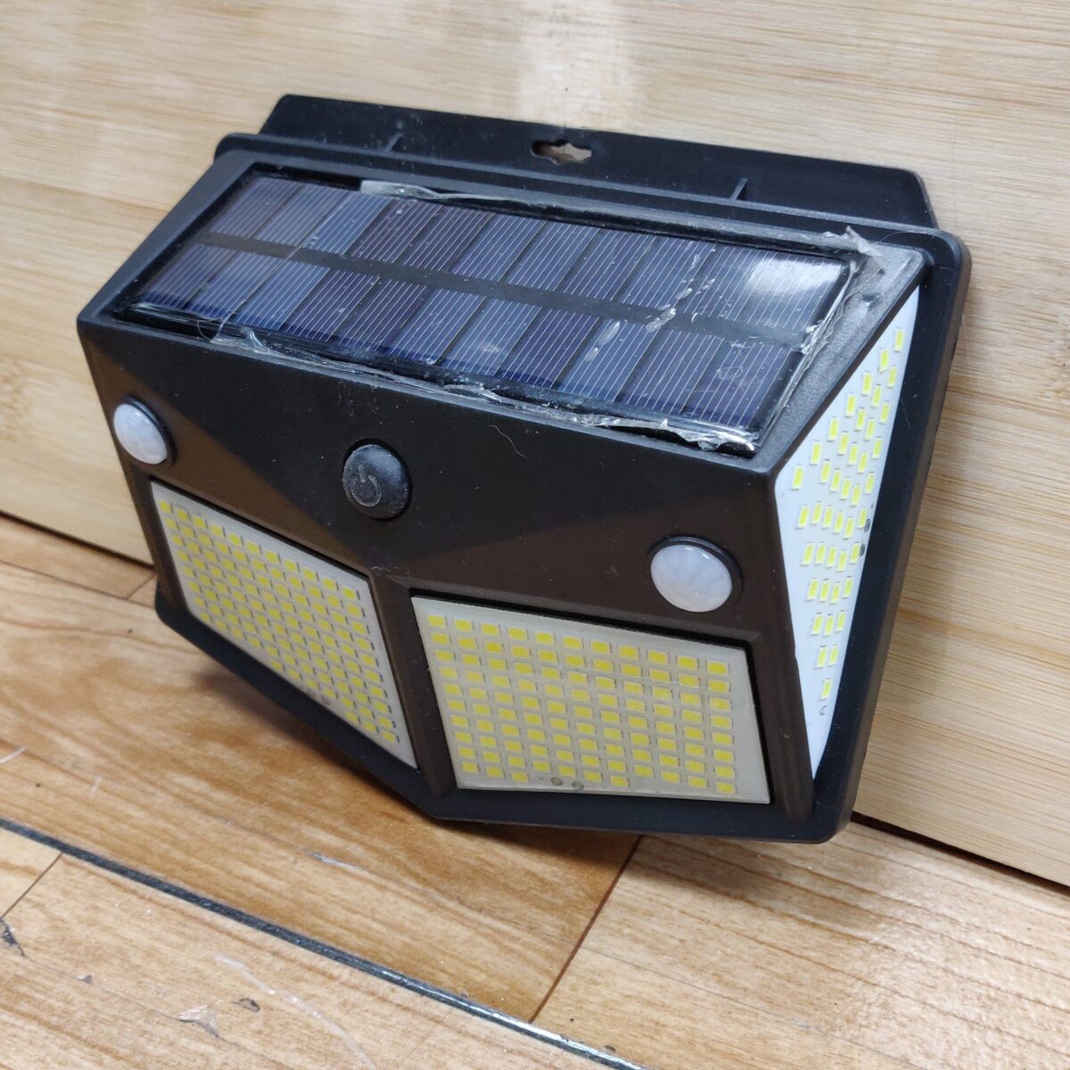280 LEDs Solar Light with motion sensor - Image 6