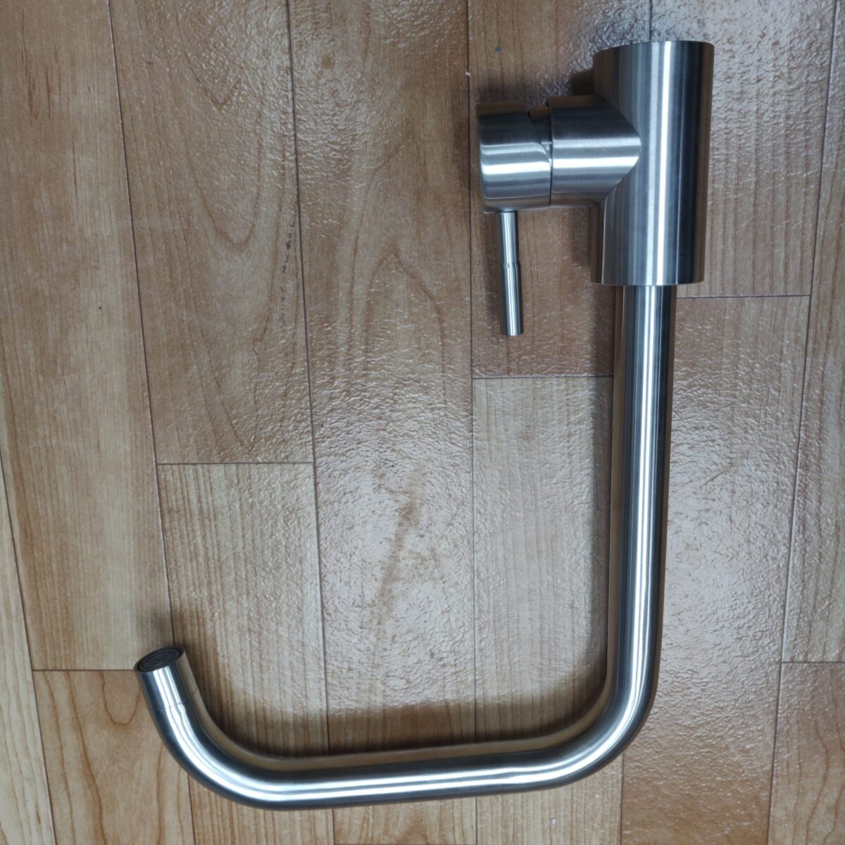 Kitchen Tap Chrome - Image 3