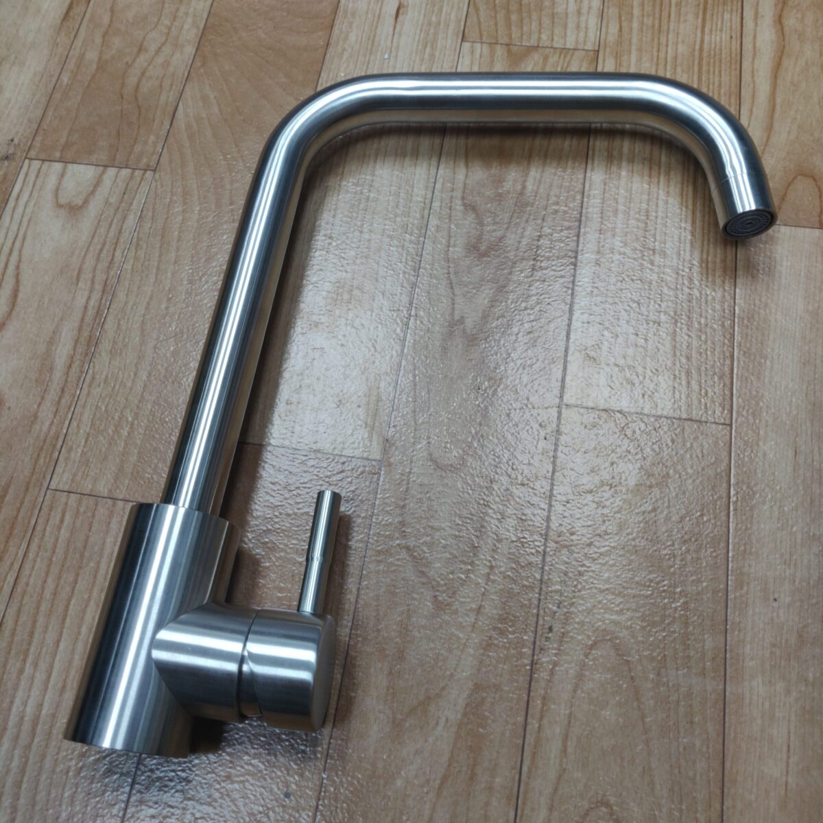 Kitchen Tap Chrome - Image 4