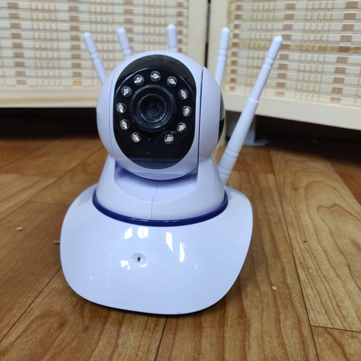 IP camera with 360 degrees rotation - Image 2