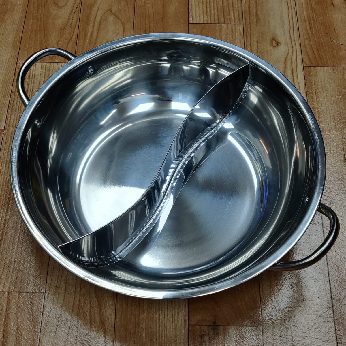 Hotpot with lid - Image 4