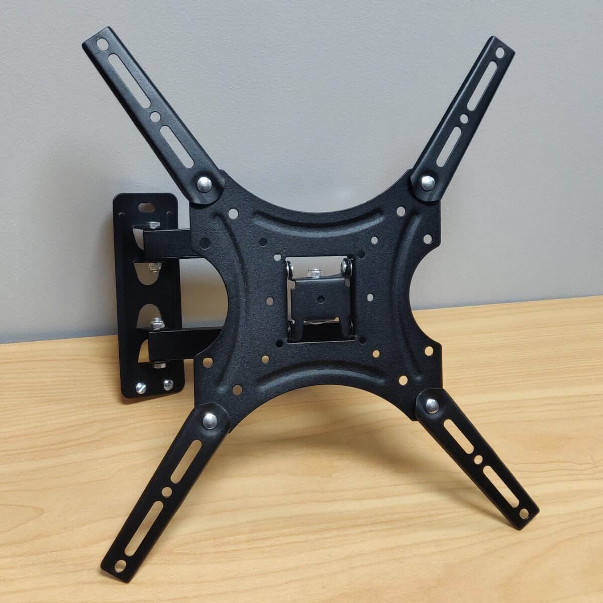 TV mount (32 inch to 55 inch)