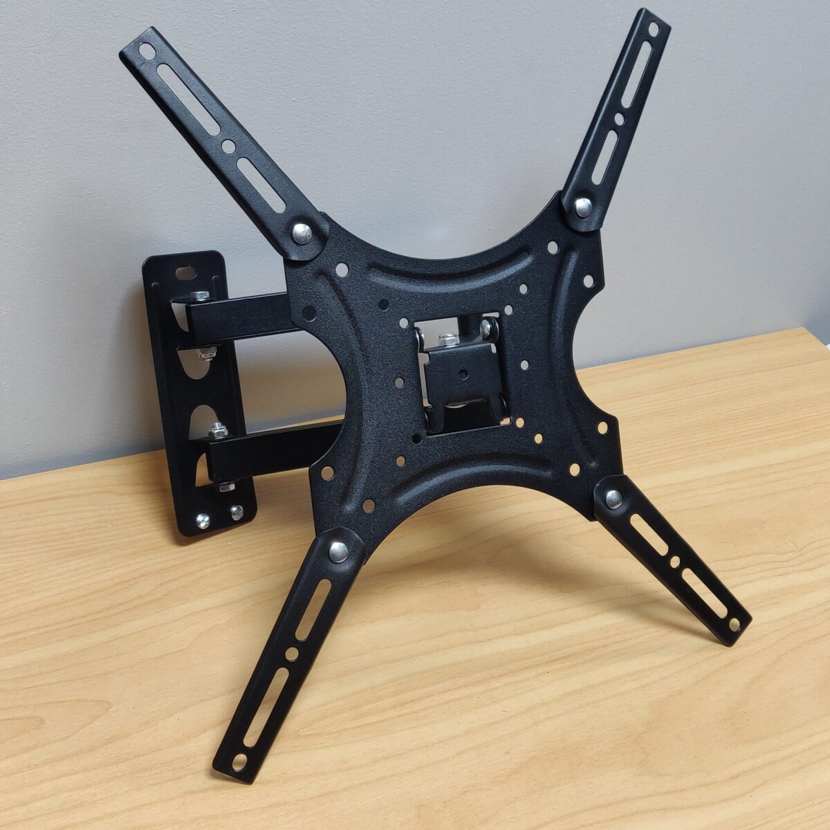 TV mount (32 inch to 55 inch) - Image 7