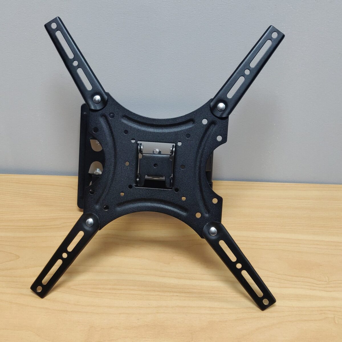 TV mount (32 inch to 55 inch) - Image 9