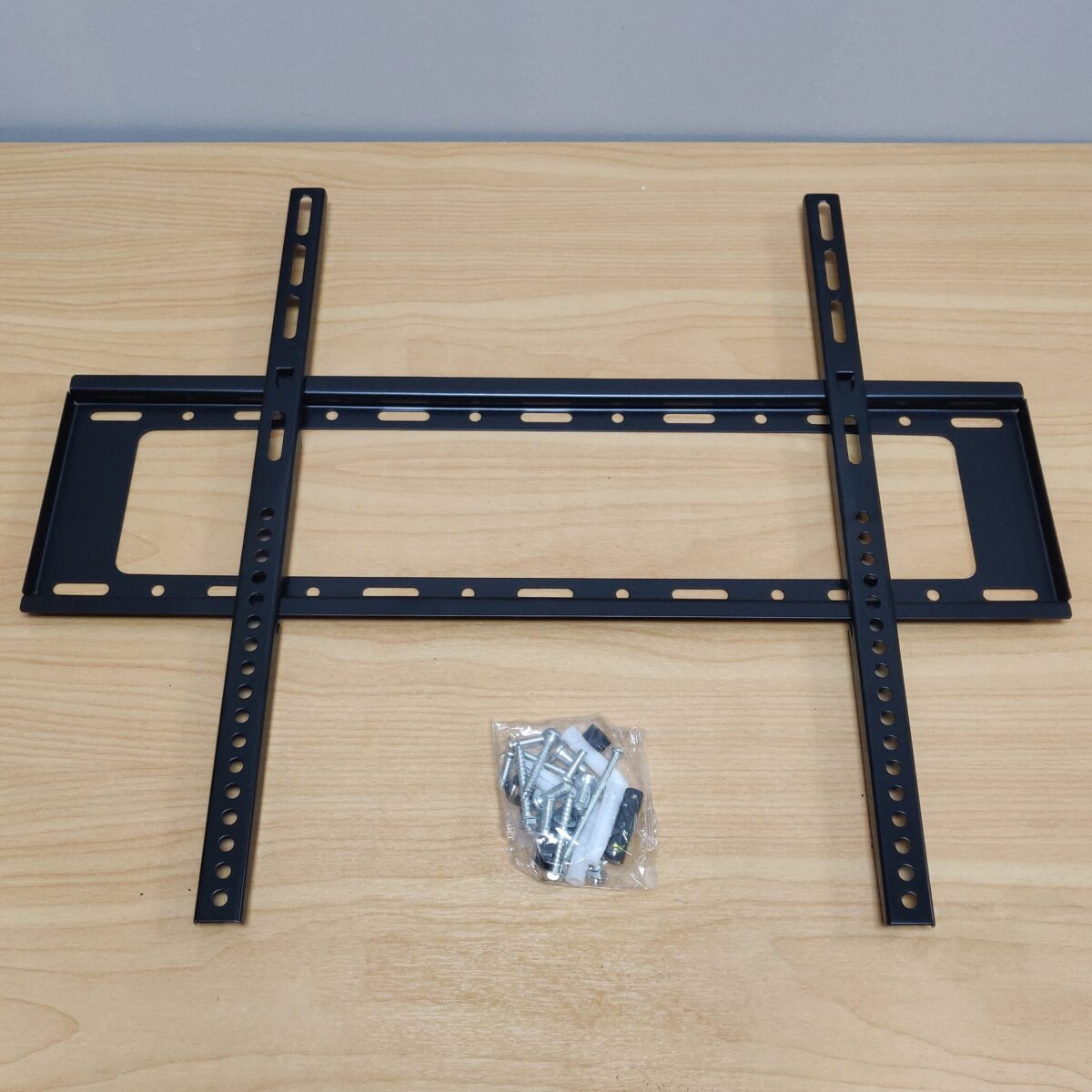 TV mount (40 inch to 80 inch) - Image 4